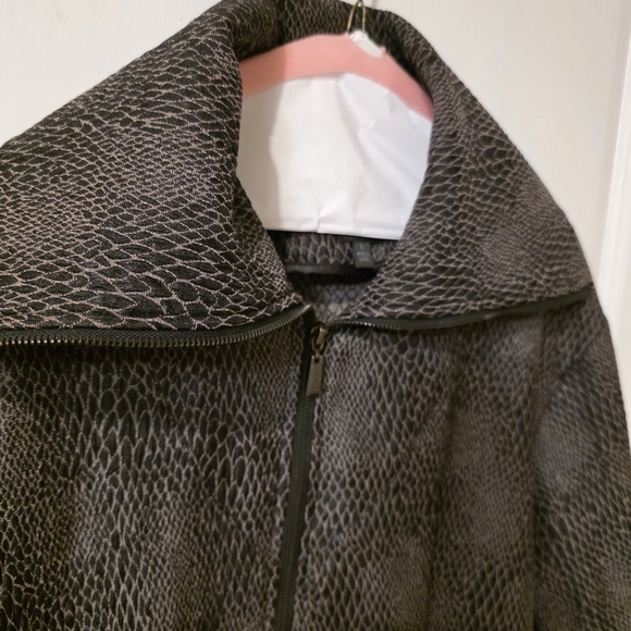 Due Per Due Large Jacket - Picture 4 of 6